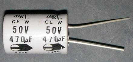condensateur chimique 50µF