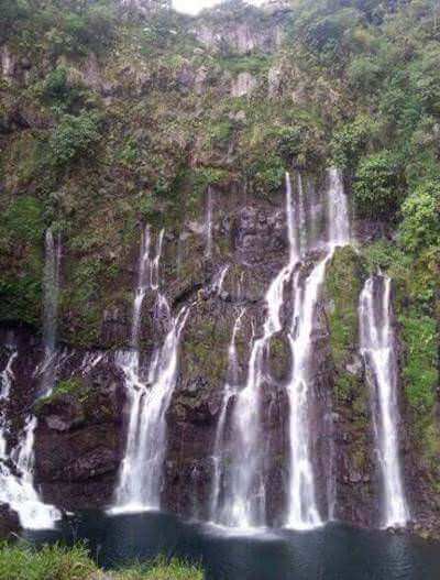 Cascade à 974 La Réunion