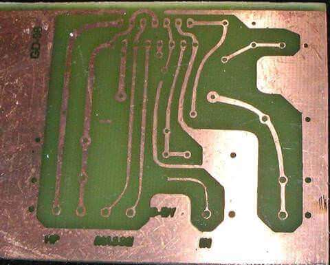 Circuit imprimé semi blindage masse