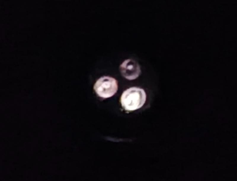 Lumière LED allumée par couplage capacitif 2