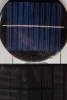 Panneau solaire : histoire, rendements et technologies. Caractéristiques électriques d'un panneau photovoltaïque. Concevoir une installation solaire : onduleur et strings. Sécuriser une installation photovoltaïque : DC, AC, terre. 